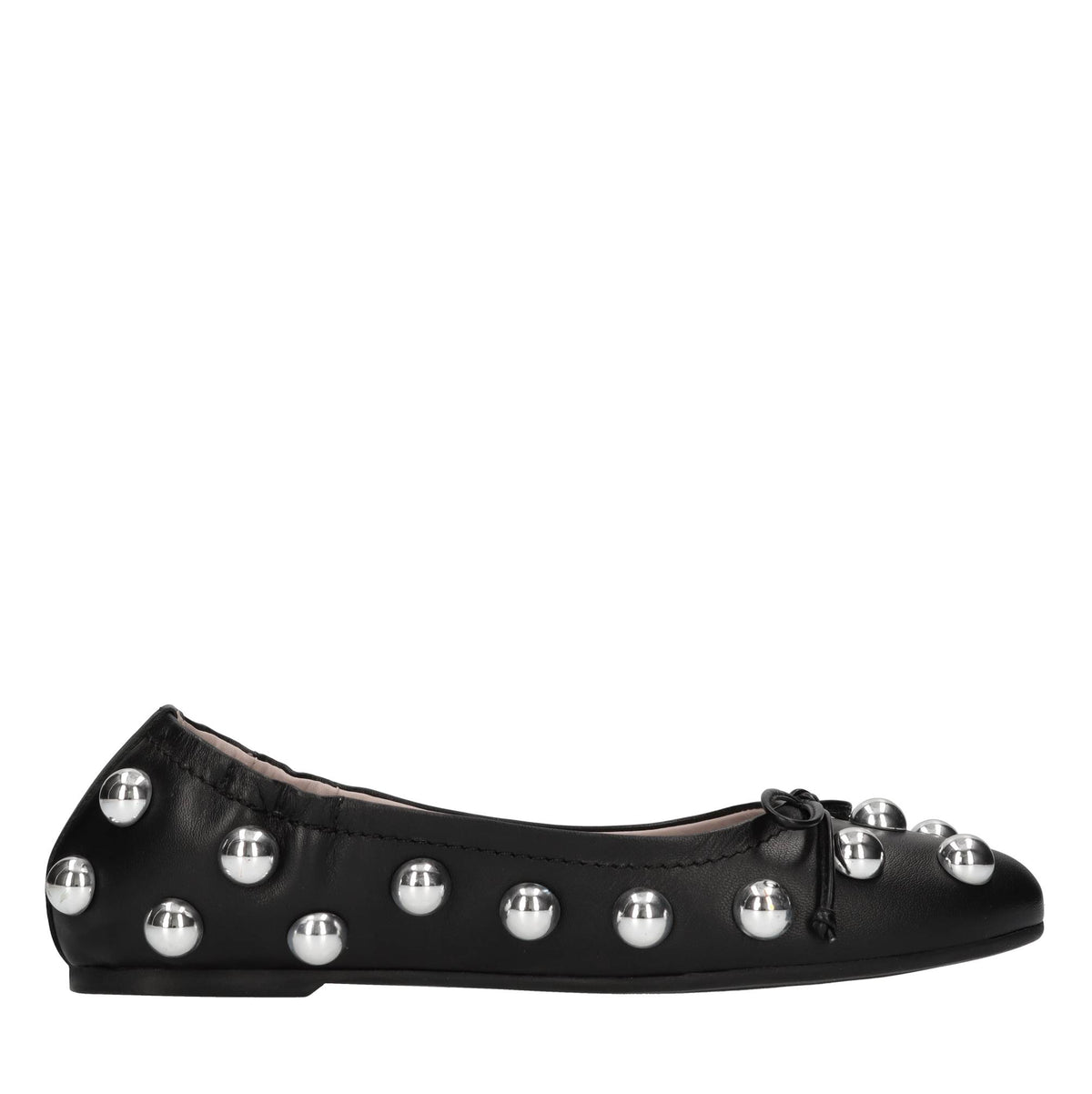 Ballerine in pelle con borchie 