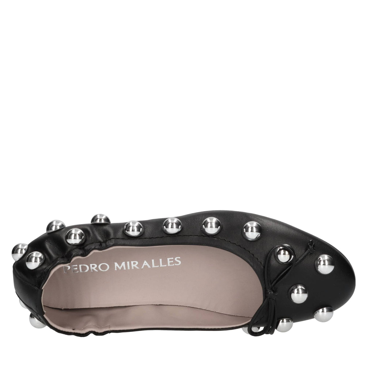 Ballerine in pelle con borchie 
