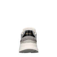 Sneakers in pelle,camoscio e tessuto 