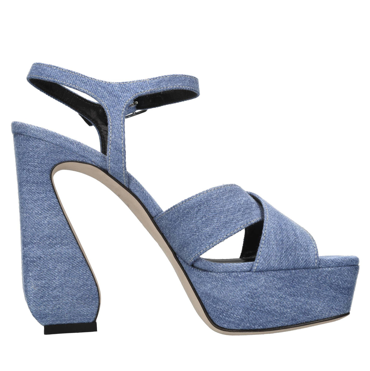 Sandali in denim 