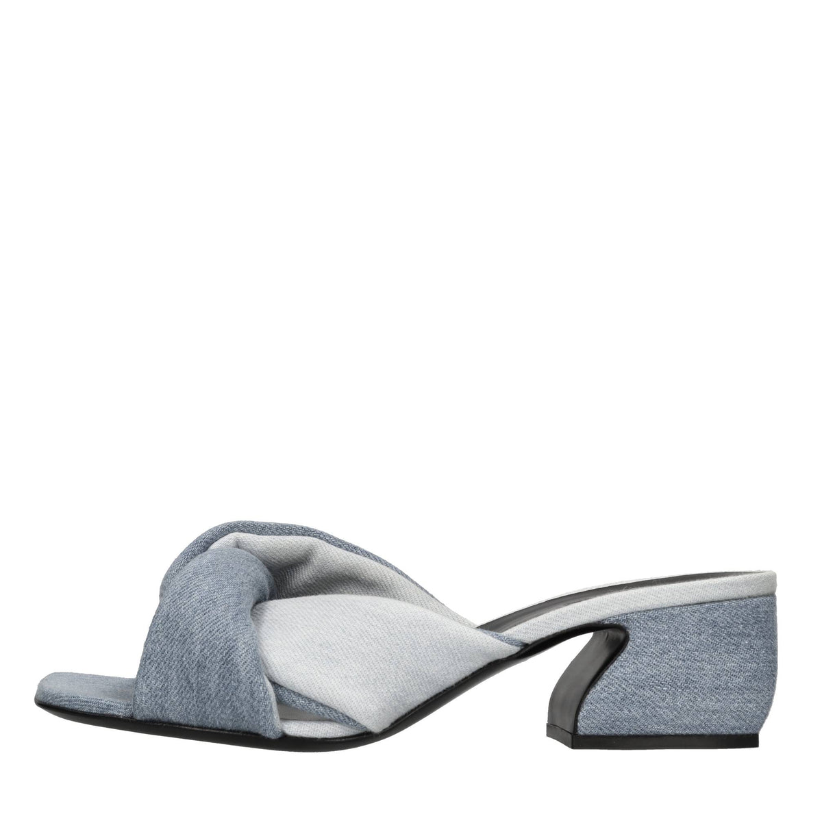 Mules in denim 