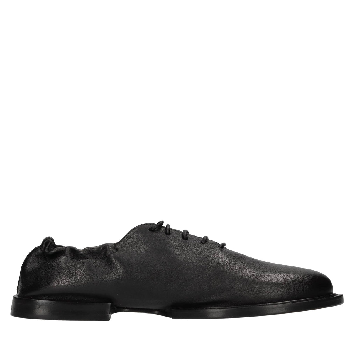Stringate in pelle 