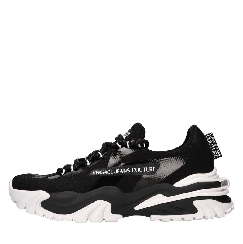Sneakers in tessuto ed altre materie 
