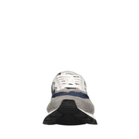 Sneakers in camoscio e tessuto 