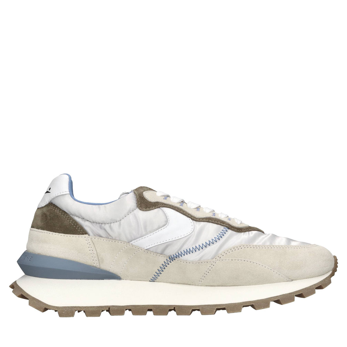 Sneakers in camoscio e tessuto 
