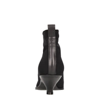 Stivaletti in tessuto elastico e inserti in pelle 