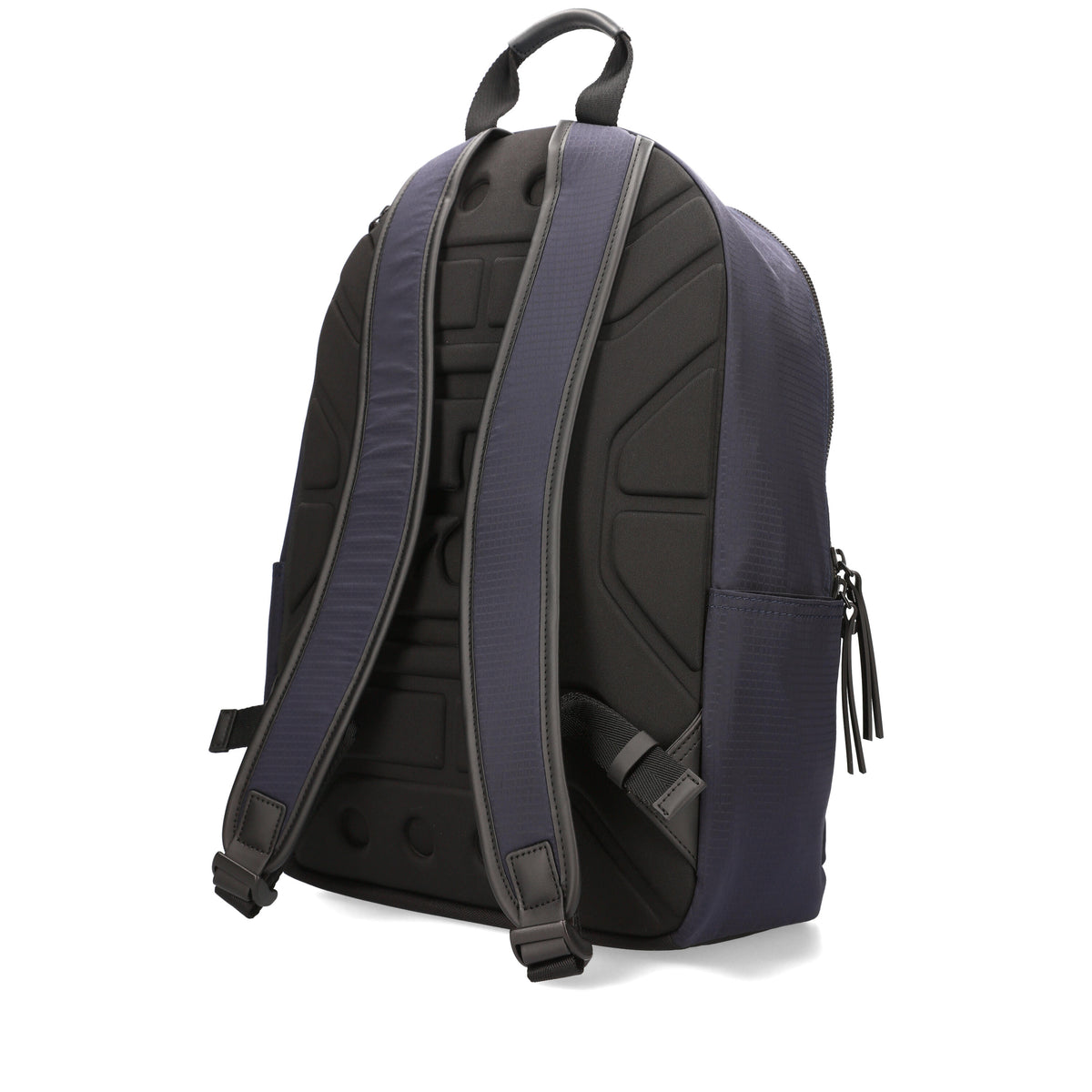Zaino PREMIATA modello BLADE capiente e versatile in gabardine di nylon di prima qualità con trattamento antisfilacciamento e idrorepellente 