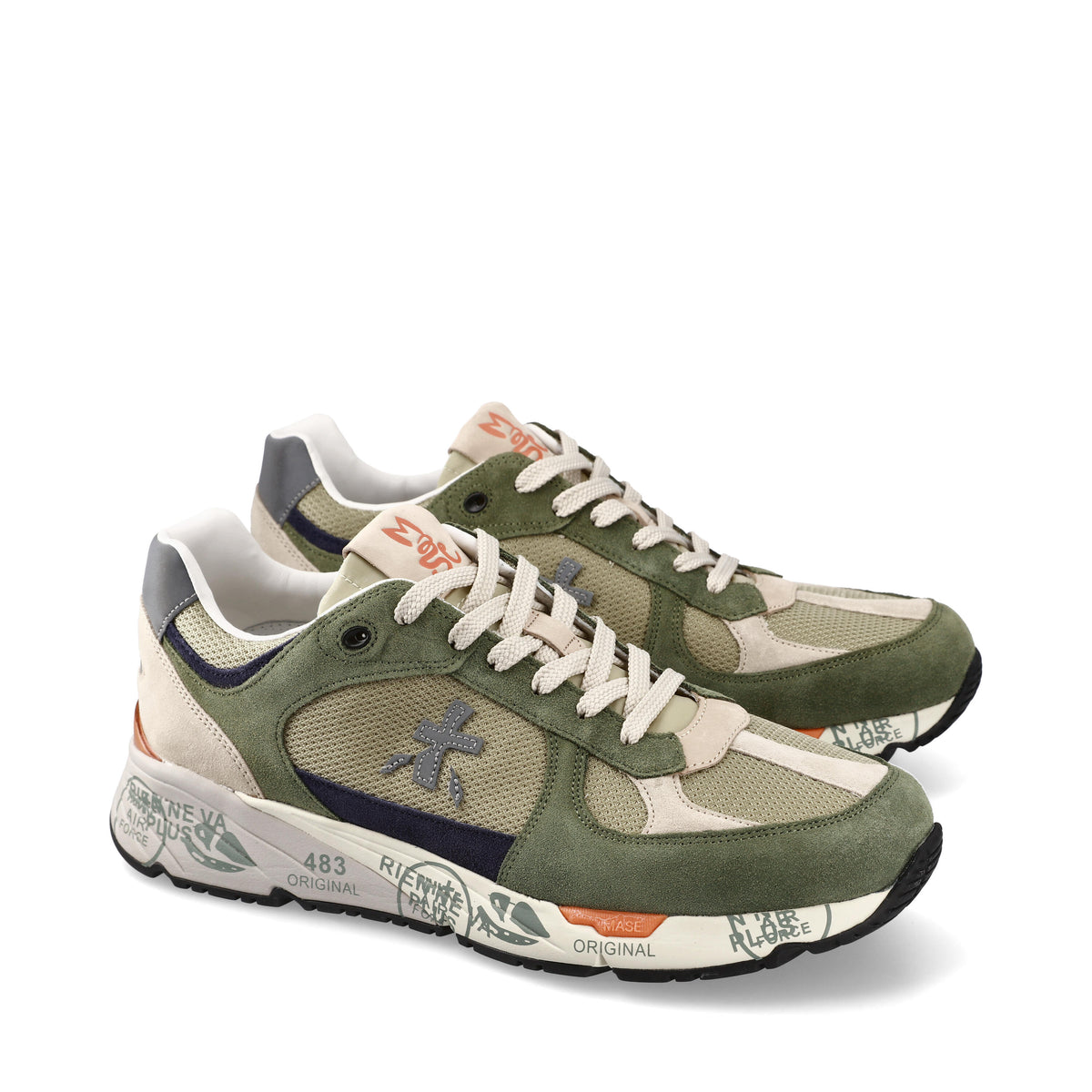 Sneakers in pelle scamosciata, tessuto e inserti in pelle 