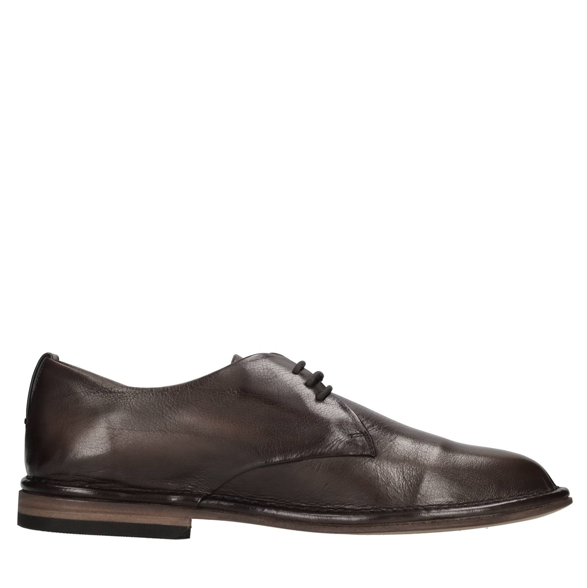 Stringate in pelle 