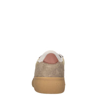 Sneakers in camoscio e tessuto 