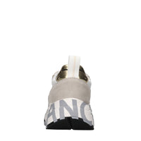 Sneakers in camoscio e tessuto 