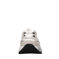 Sneakers in camoscio e tessuto 