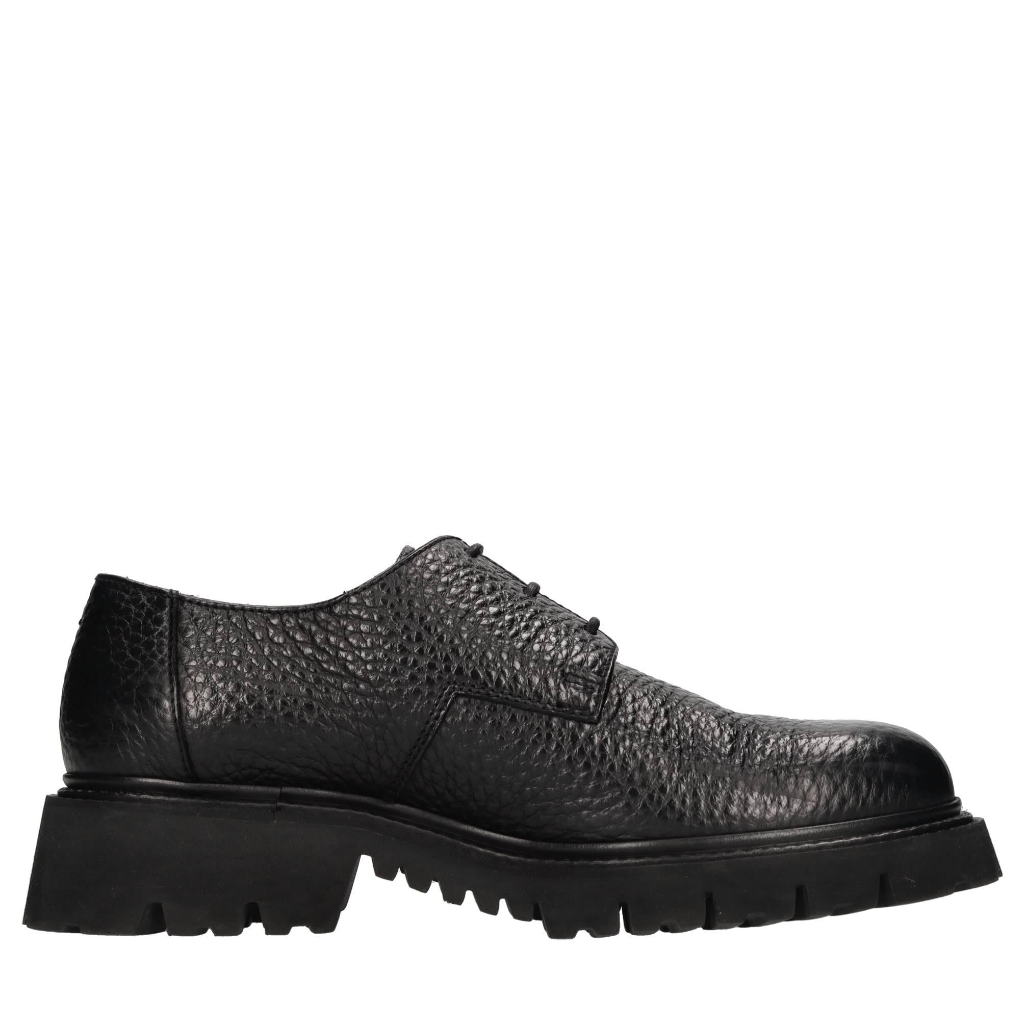 Stringate in pelle 