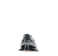Stringate modello SIENA MILLE 885 in pelle e borchie 