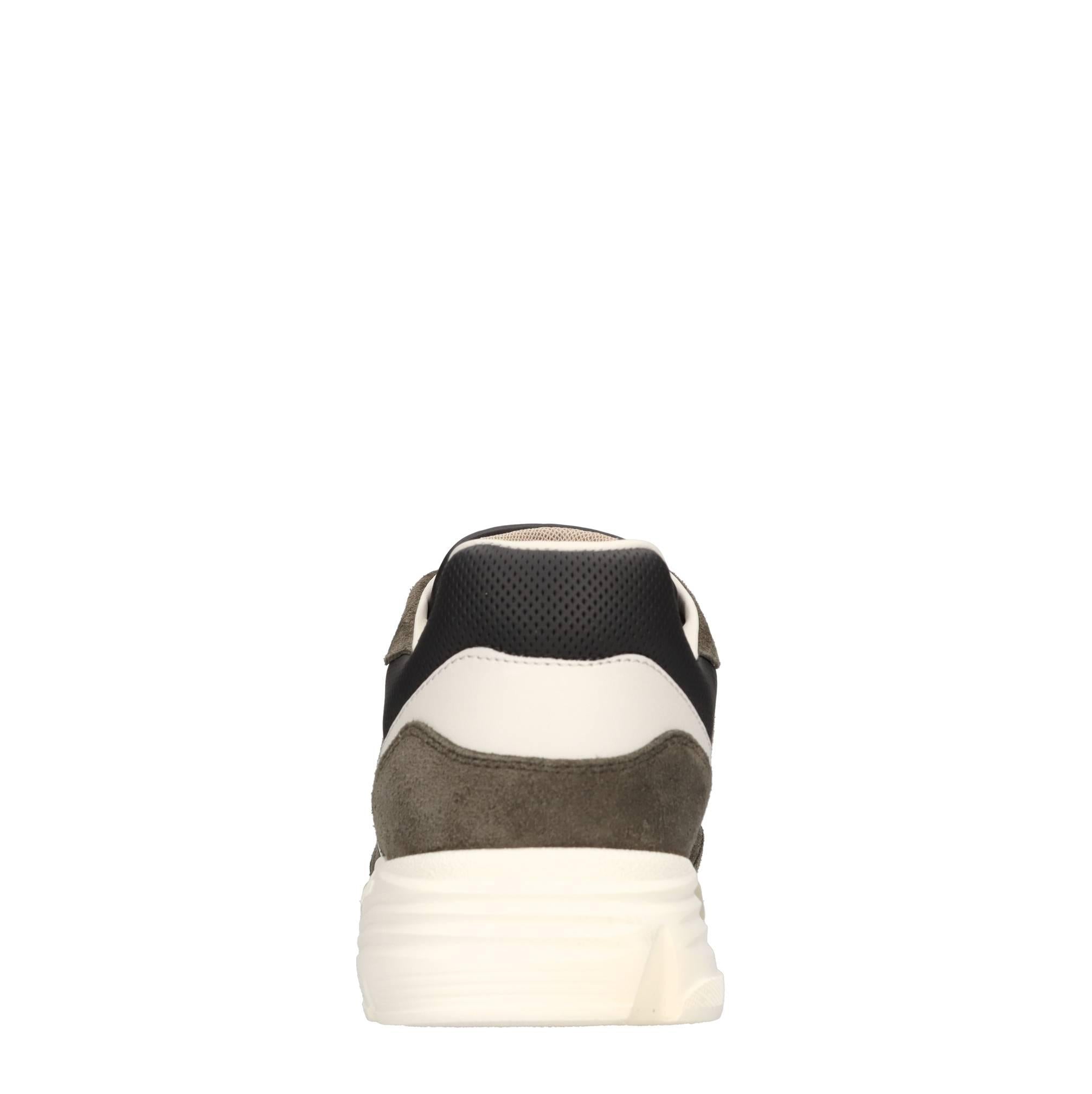 Sneakers in pelle 