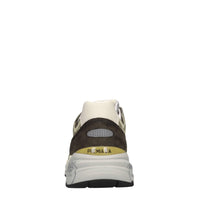 Sneakers in pelle ecopelle e tessuto 