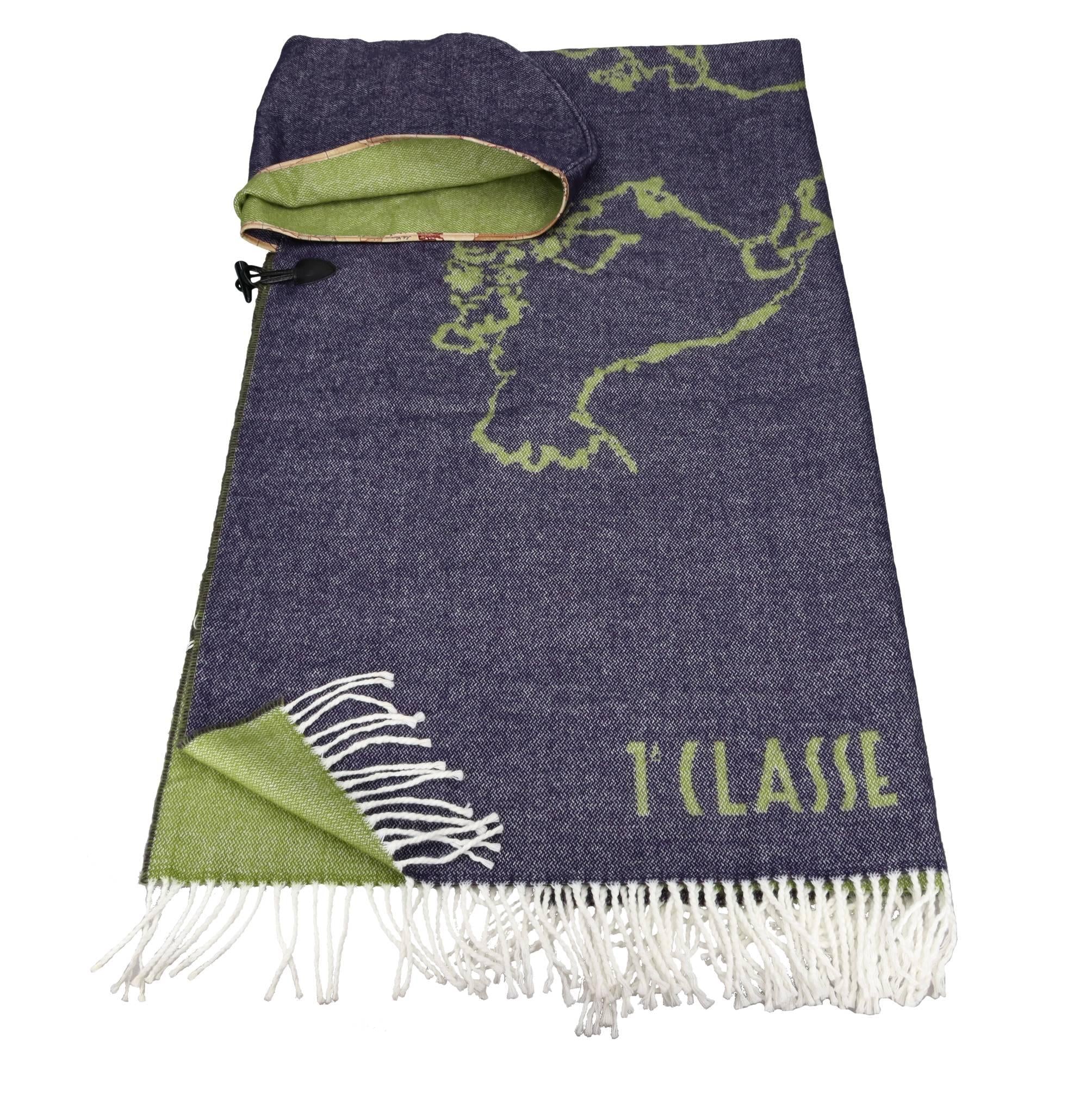 Mantella con cappuccio 