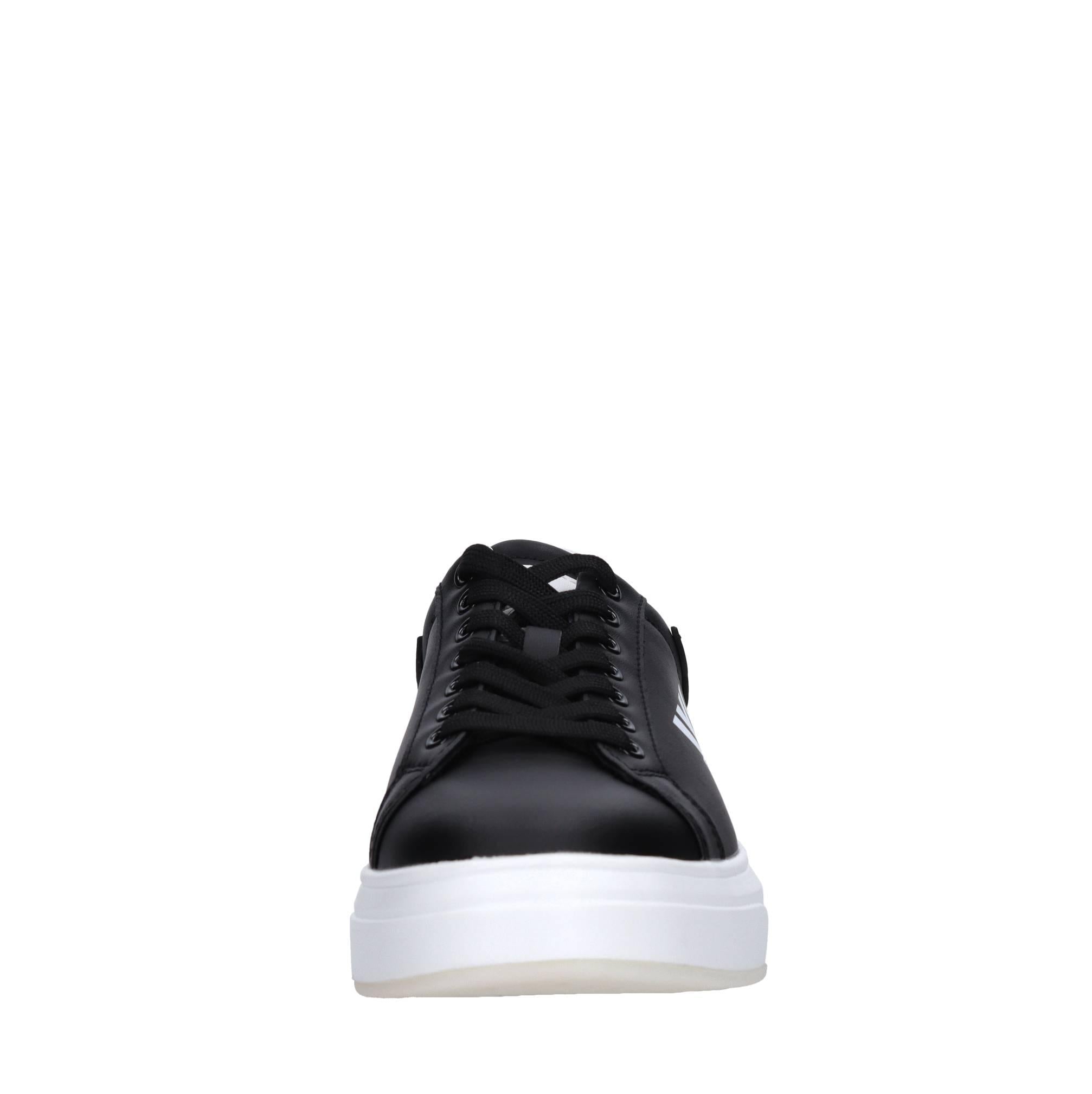Sneakers in pelle ed ecopelle 