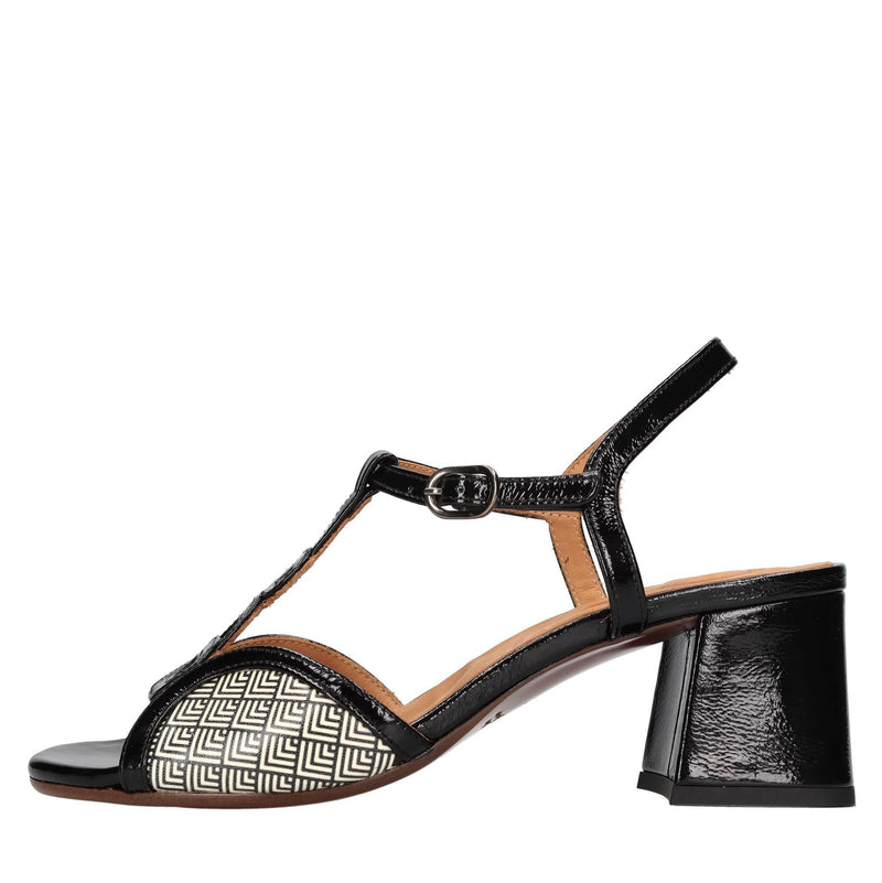 Sandali modello LATUSH in pelle con disegno geometrico 