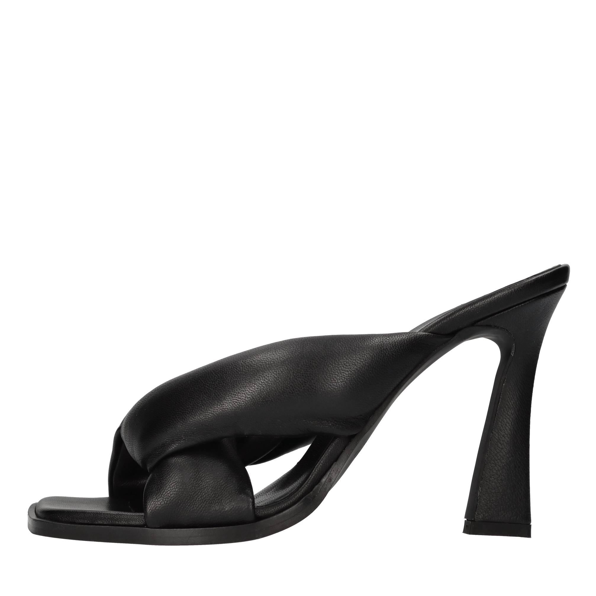 Mules in pelle 