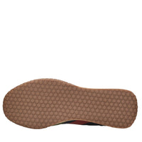 Sneakers in camoscio e tessuto 