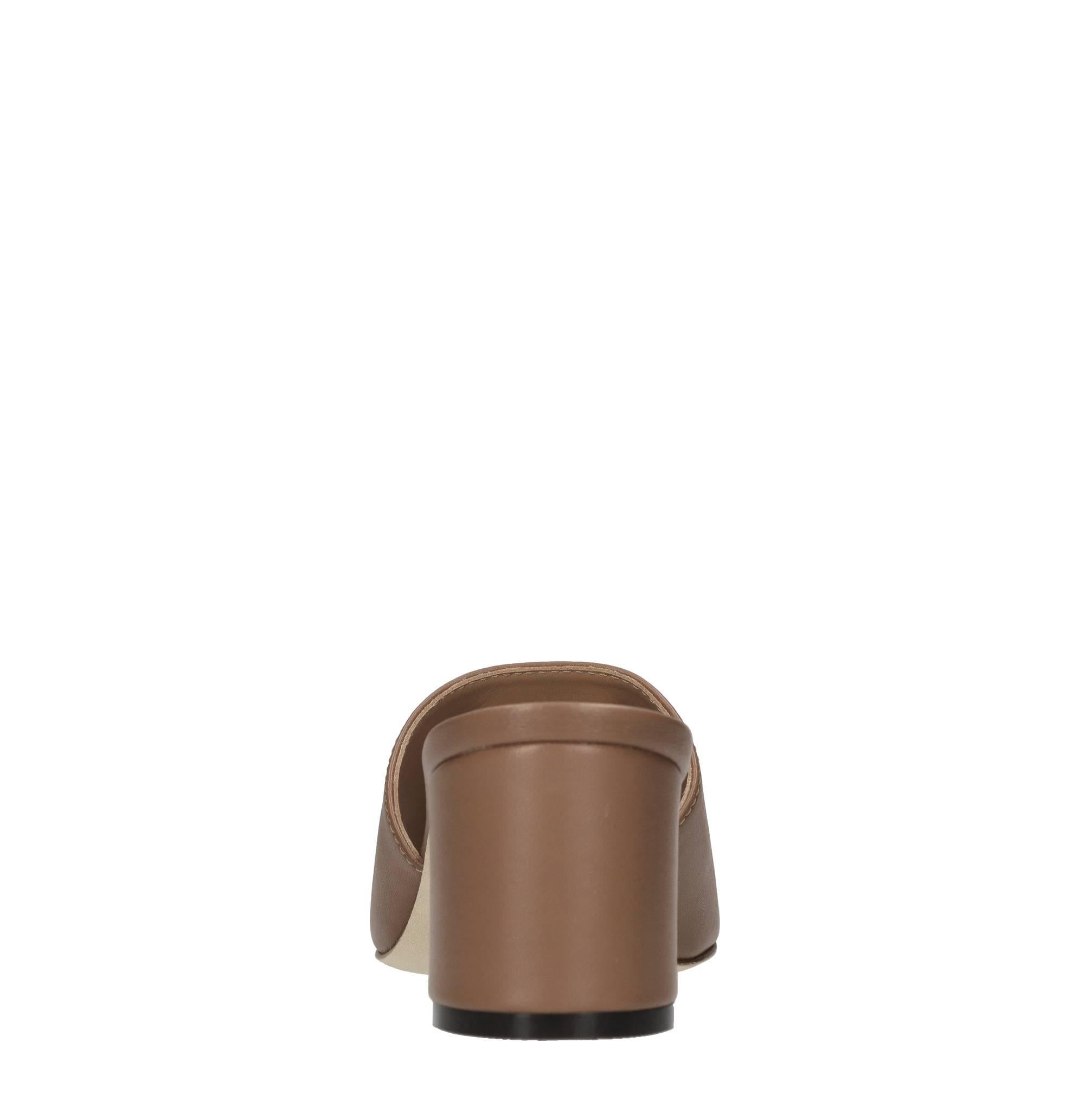 Mules in pelle 
