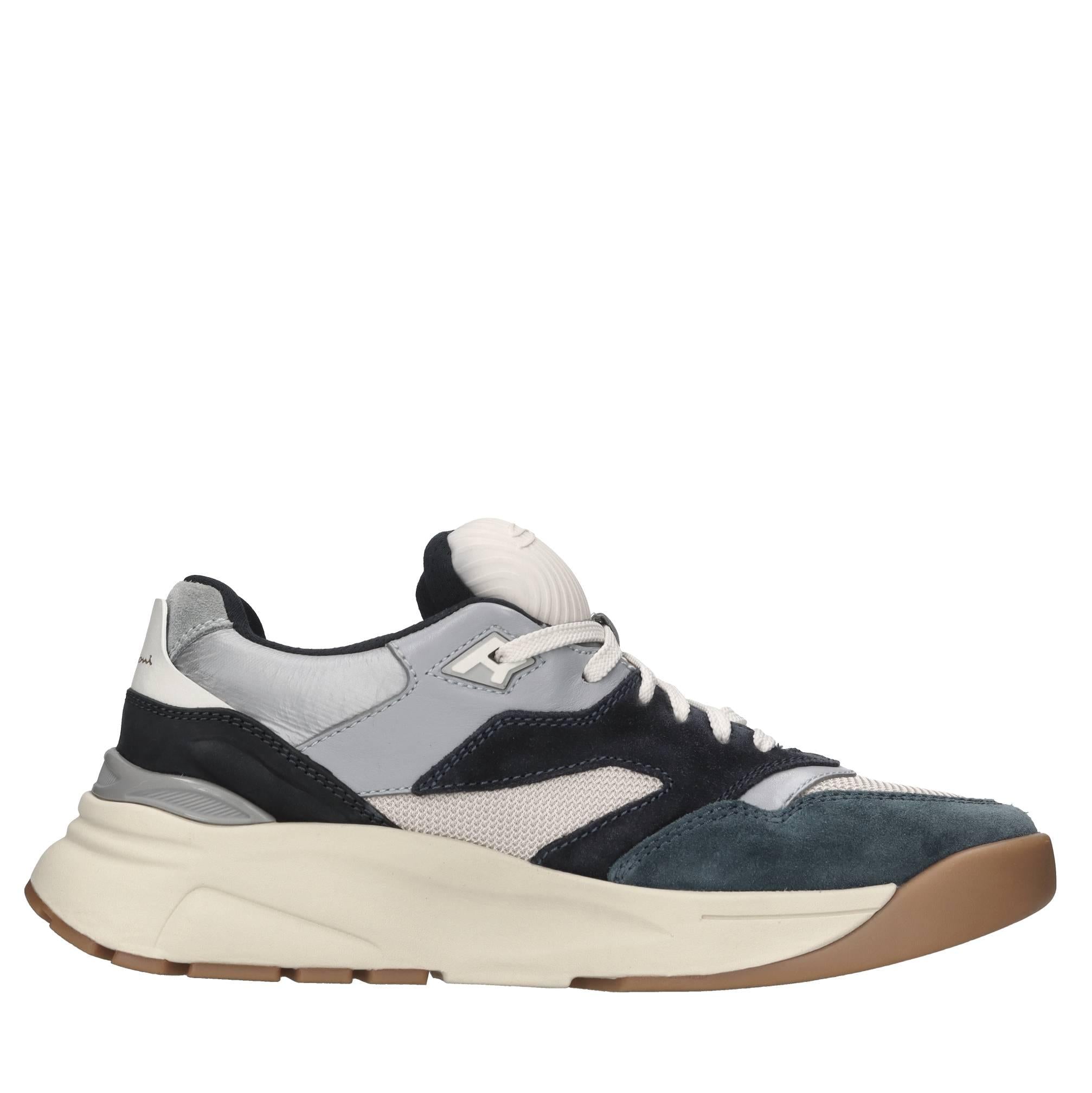 Sneakers in pelle camoscio e tessuto 