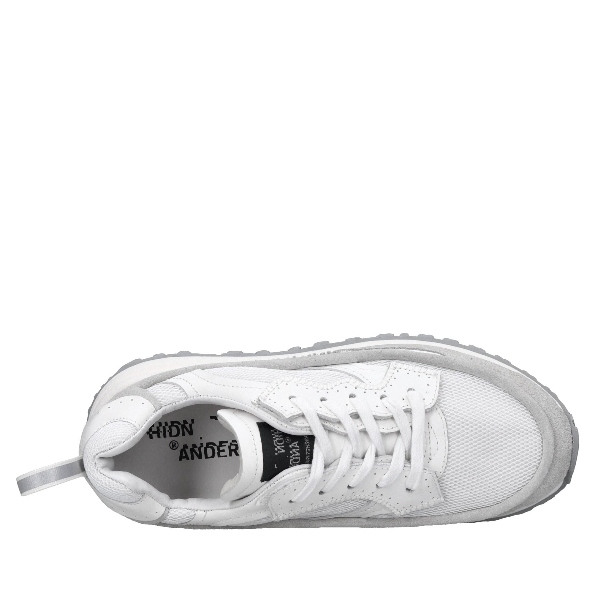 Sneakers in pelle e tessuto 