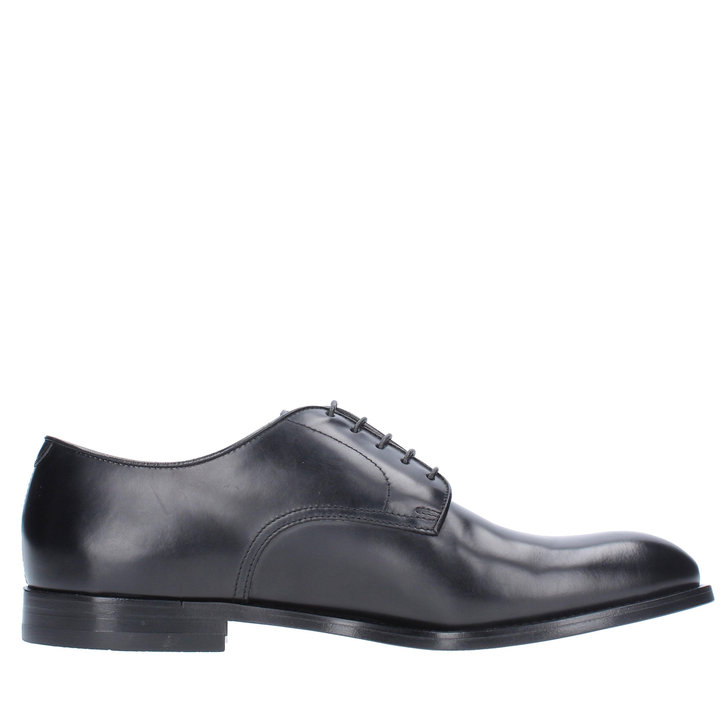 Stringate in pelle 