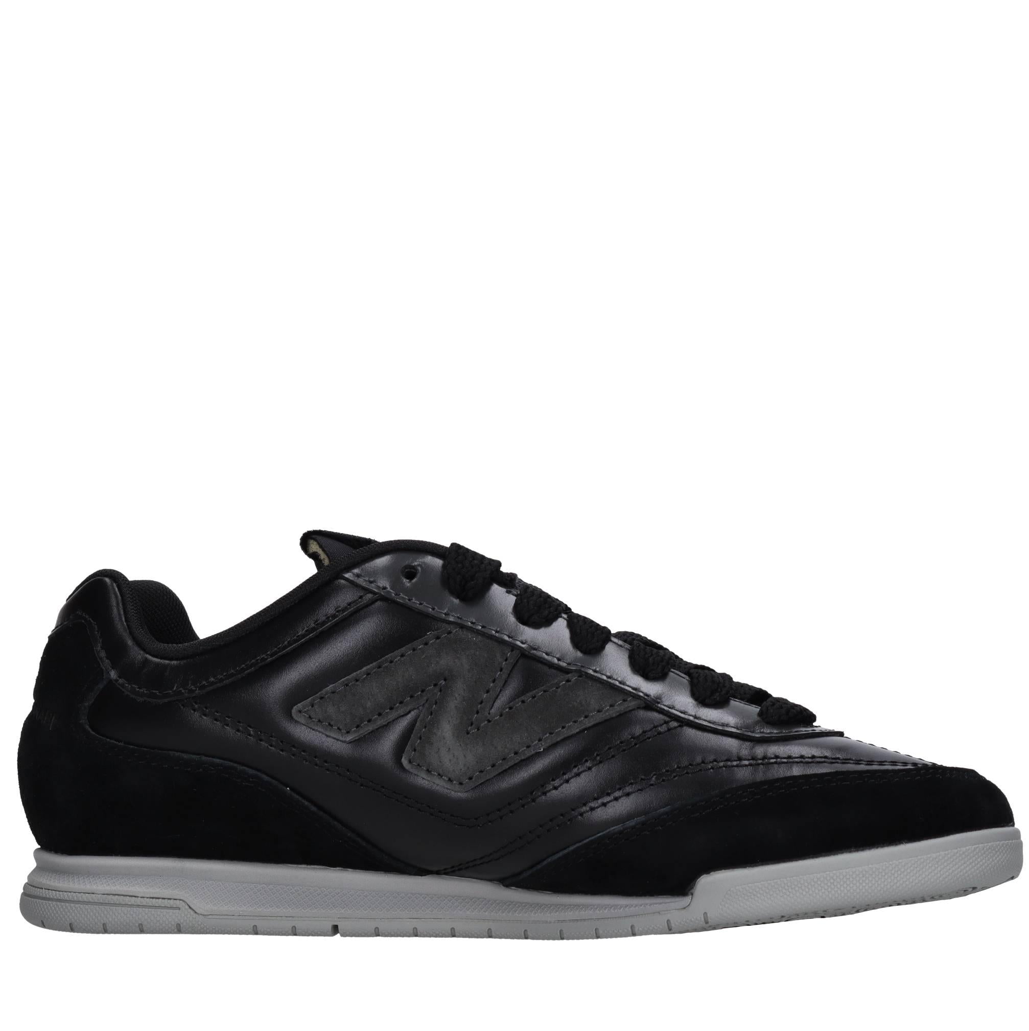 Sneakers in camoscio ed ecopelle 