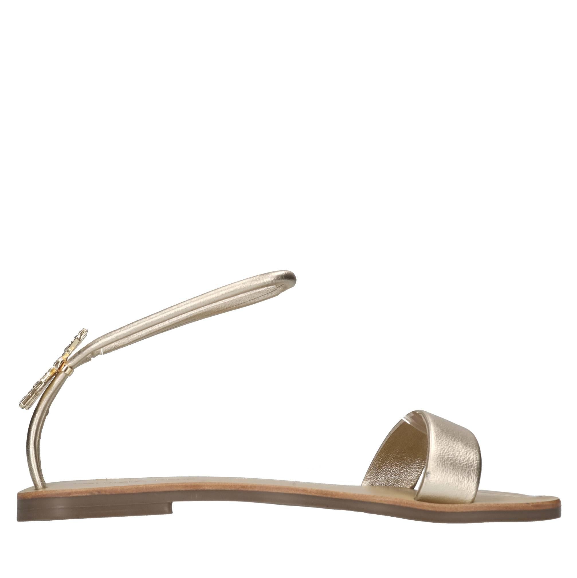 Sandali flat in pelle 