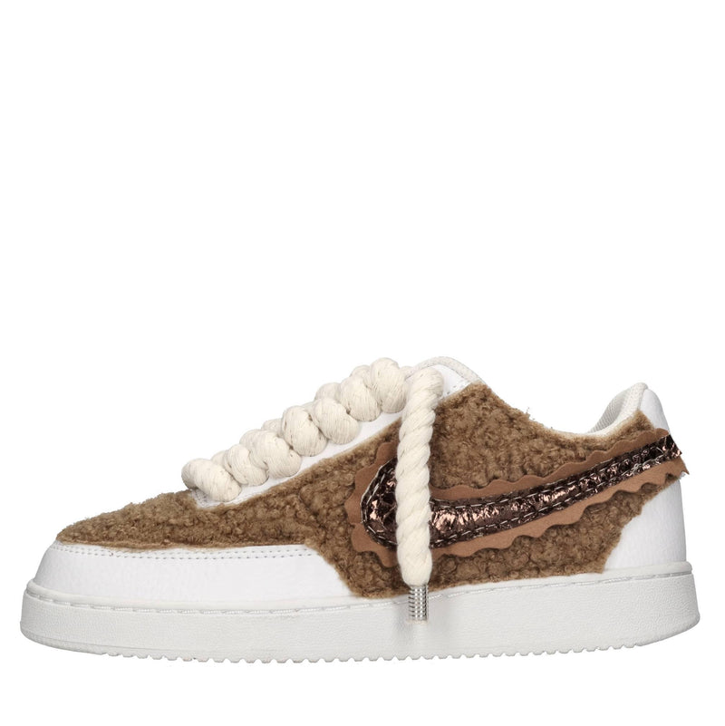 Sneakers in ecopelle ed ecopelliccia 