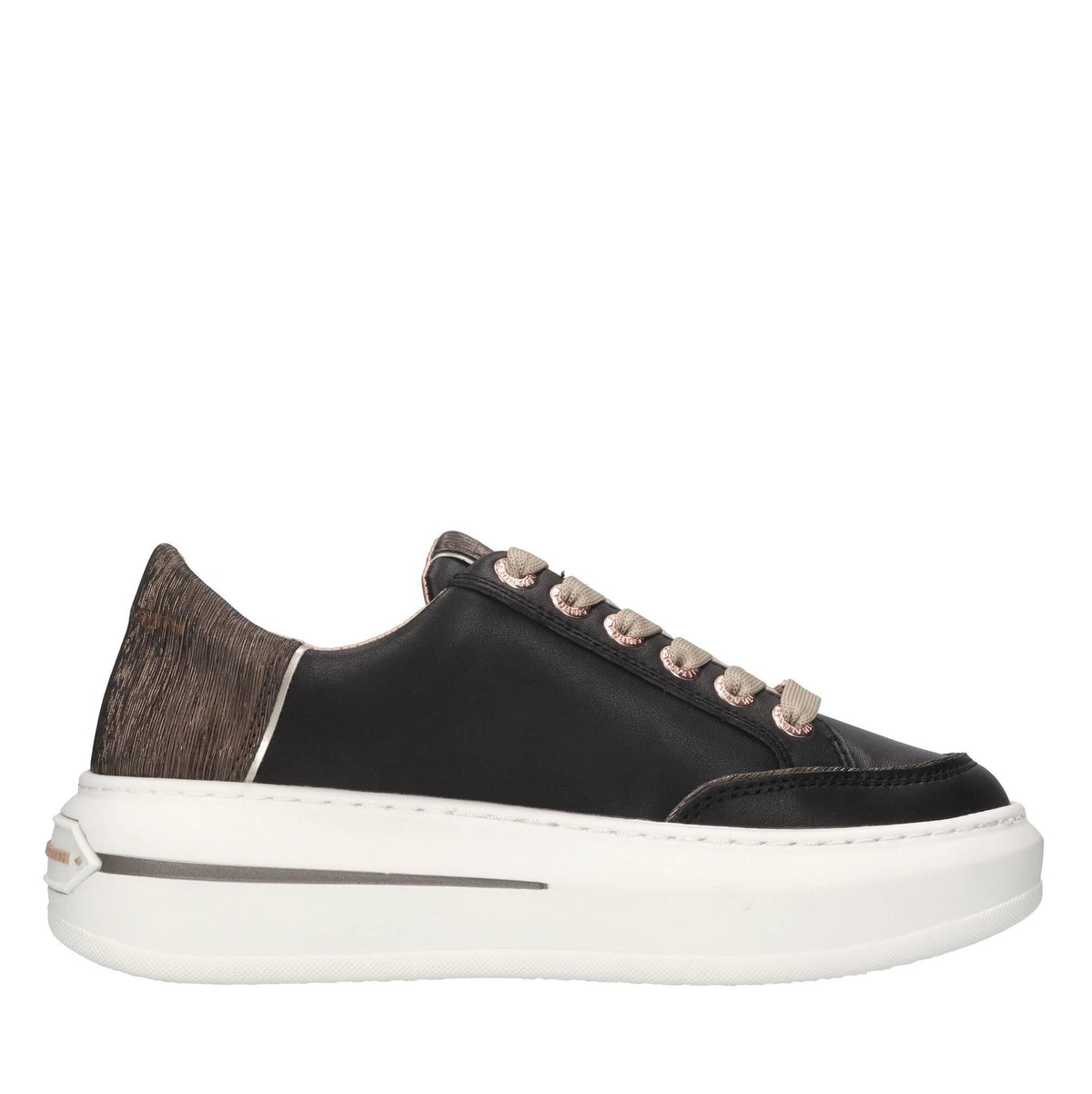 Sneakers in pelle ed ecopelle 