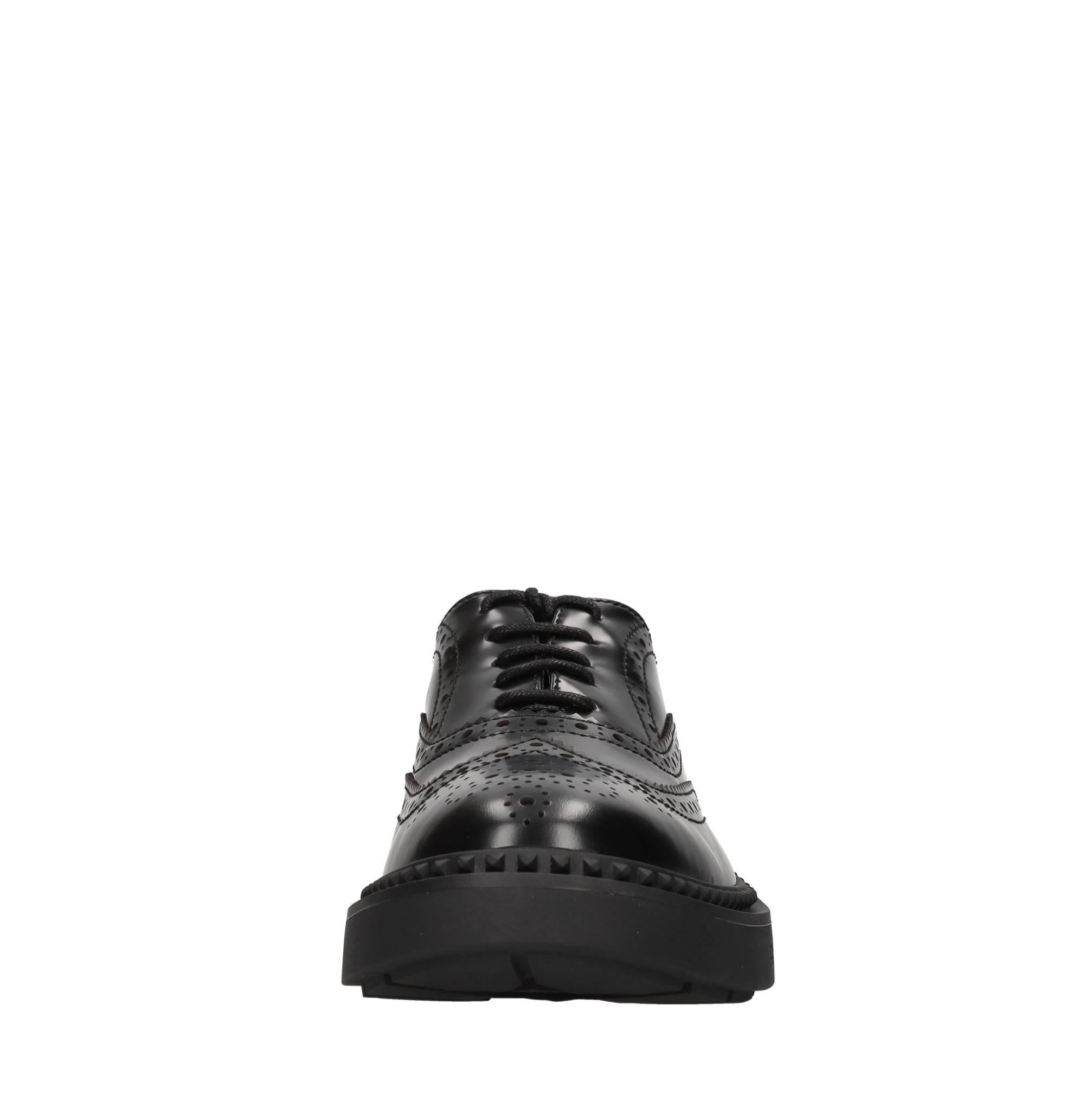 Stringate in pelle 