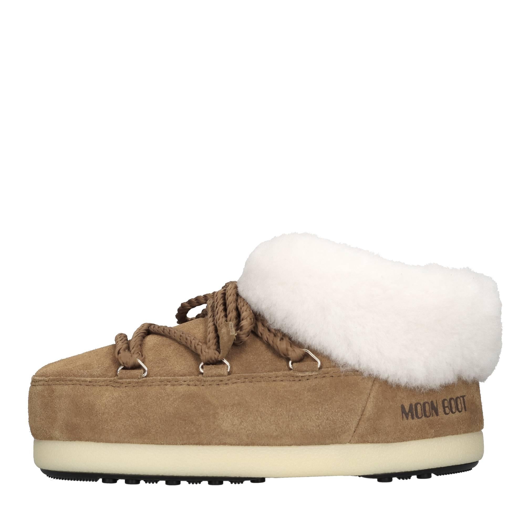 Mules in camoscio e pelliccia 