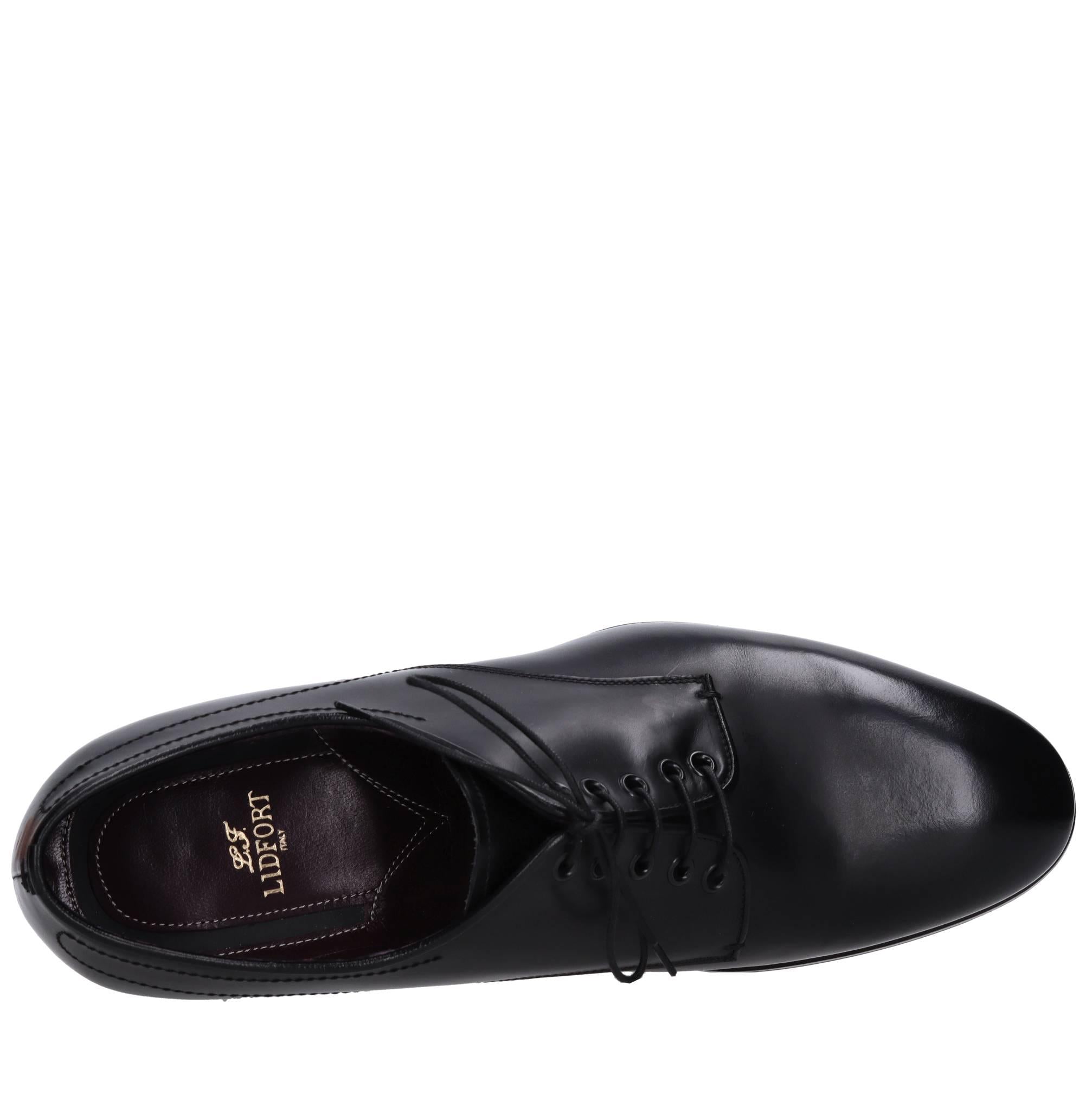 Stringate in pelle 
