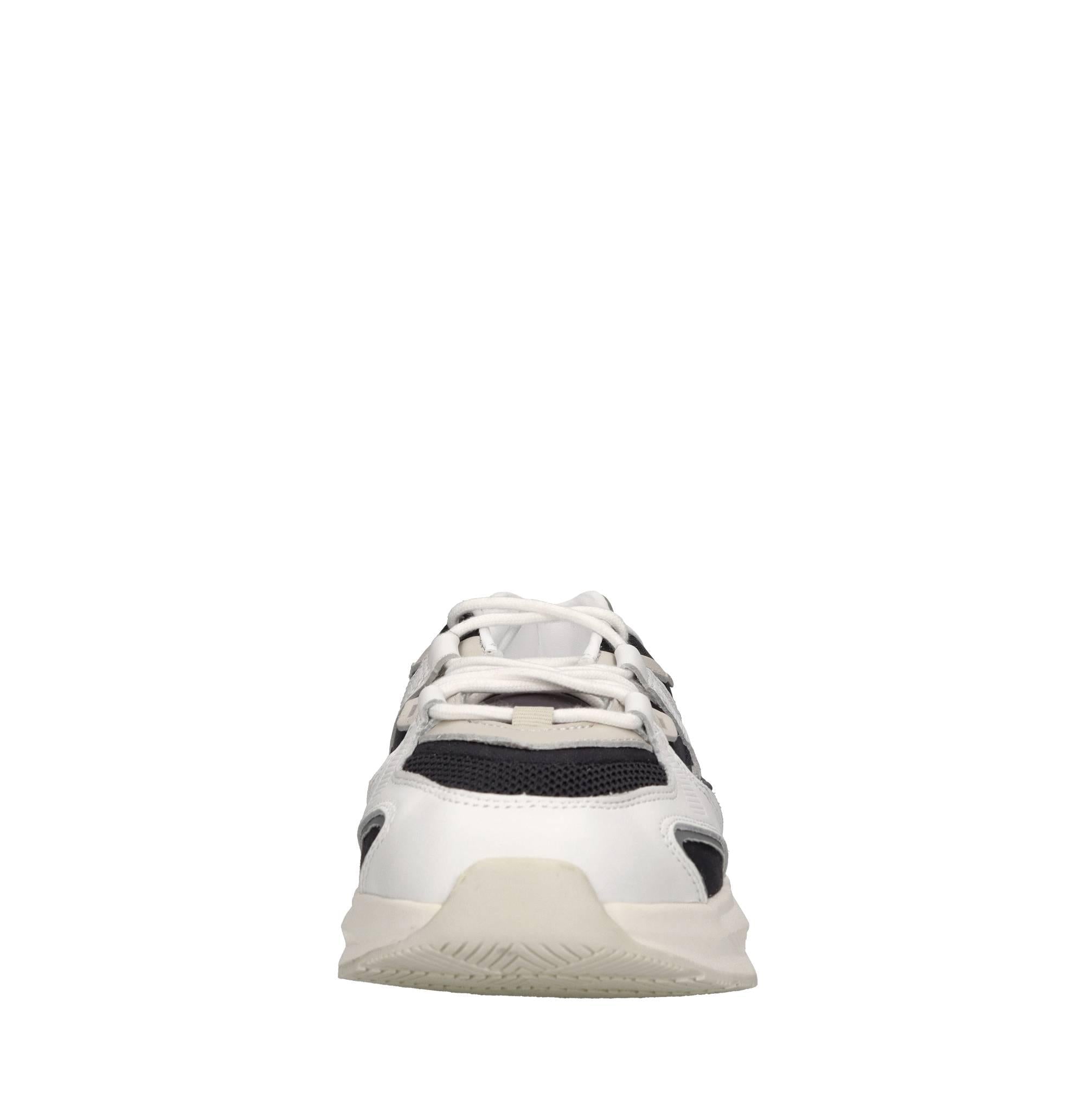 Sneakers in pelle e tessuto 