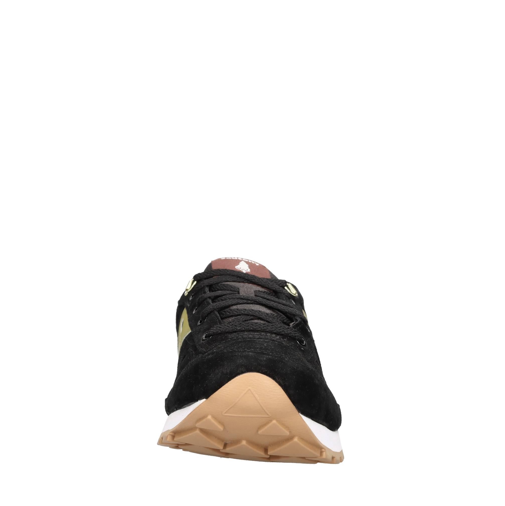 Sneakers in camoscio ed ecopelle 