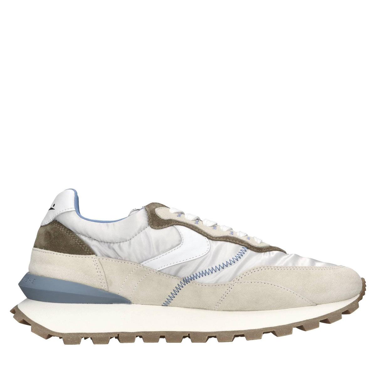 Sneakers in camoscio e tessuto 