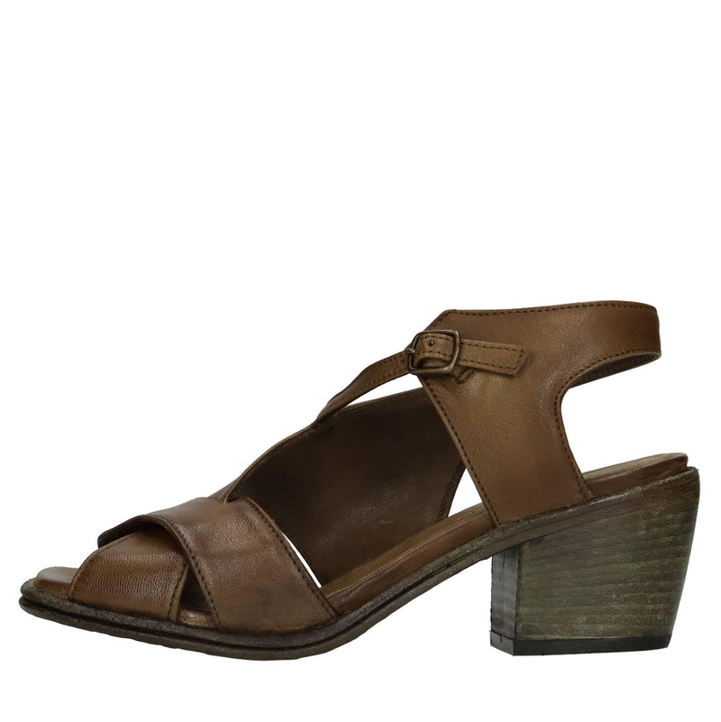 Sandali in pelle 