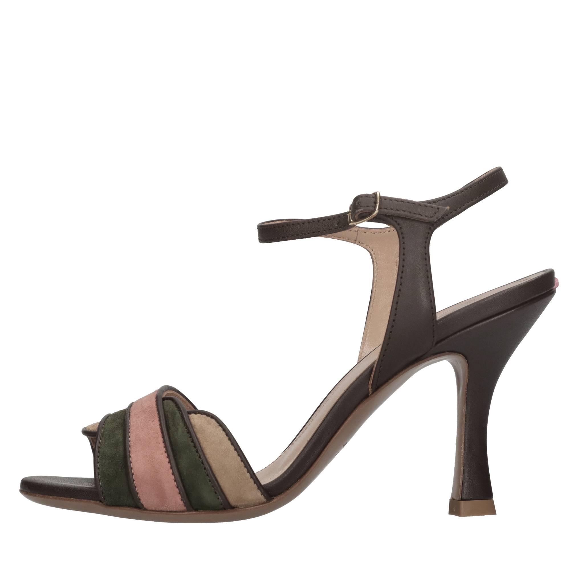 Sandali in pelle e camoscio 