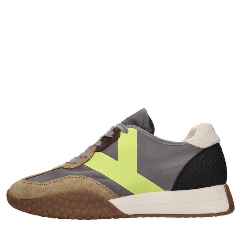 Sneakers in camoscio e tessuto 