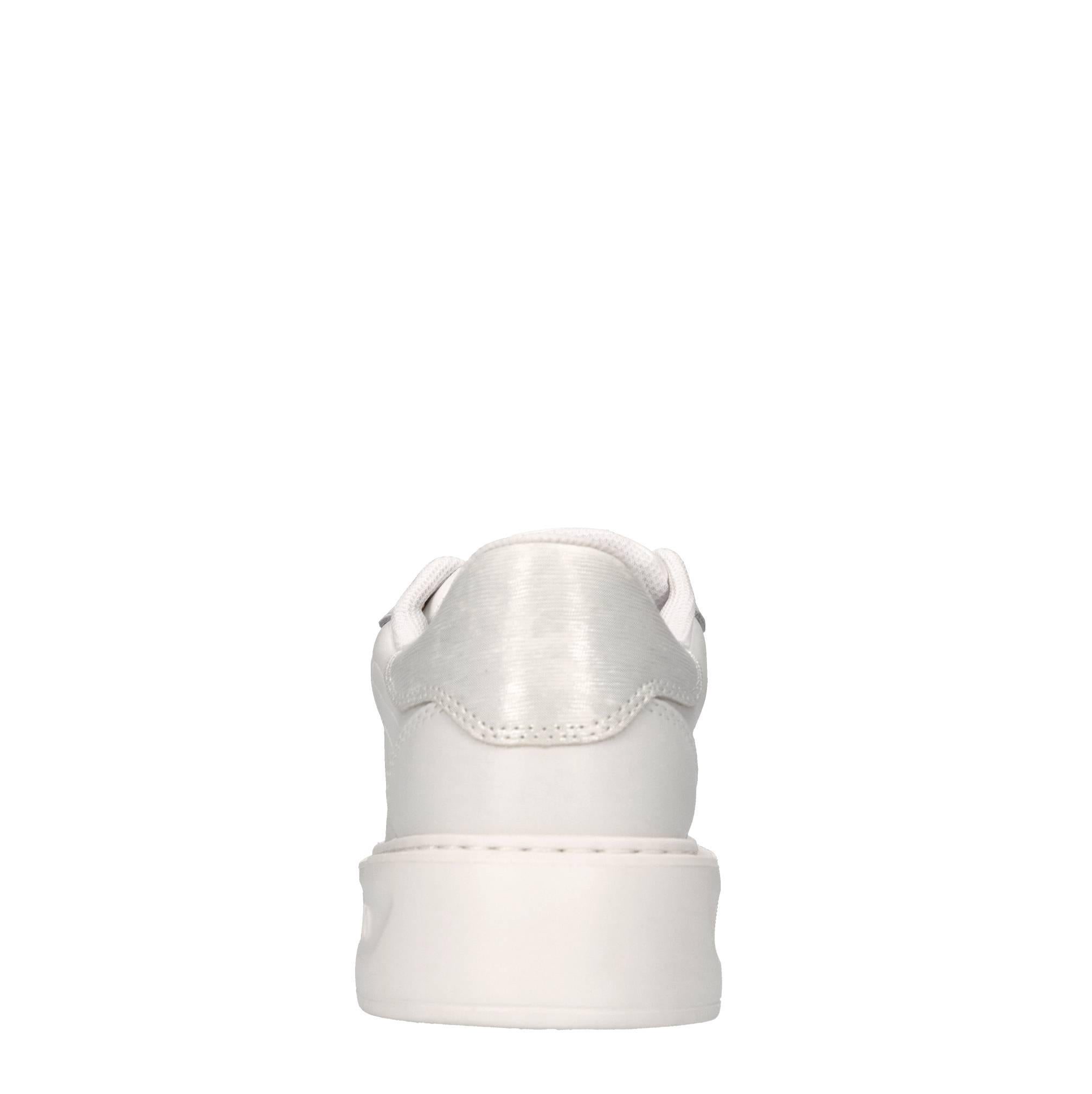 Sneakers in pelle ed ecopelle 