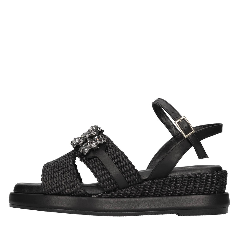 Sandali in pelle e rafia 