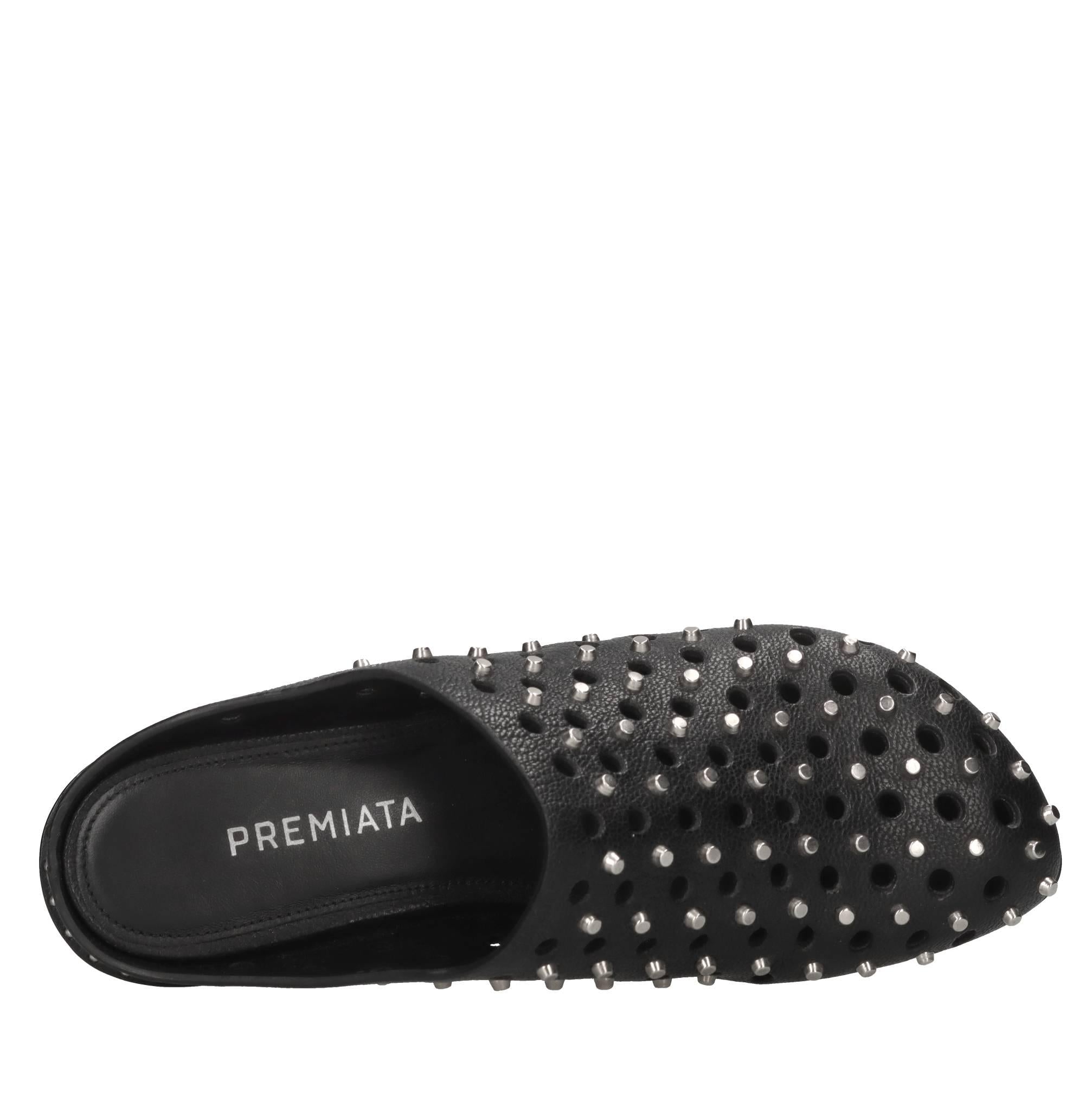 Sabot in pelle e borchie 