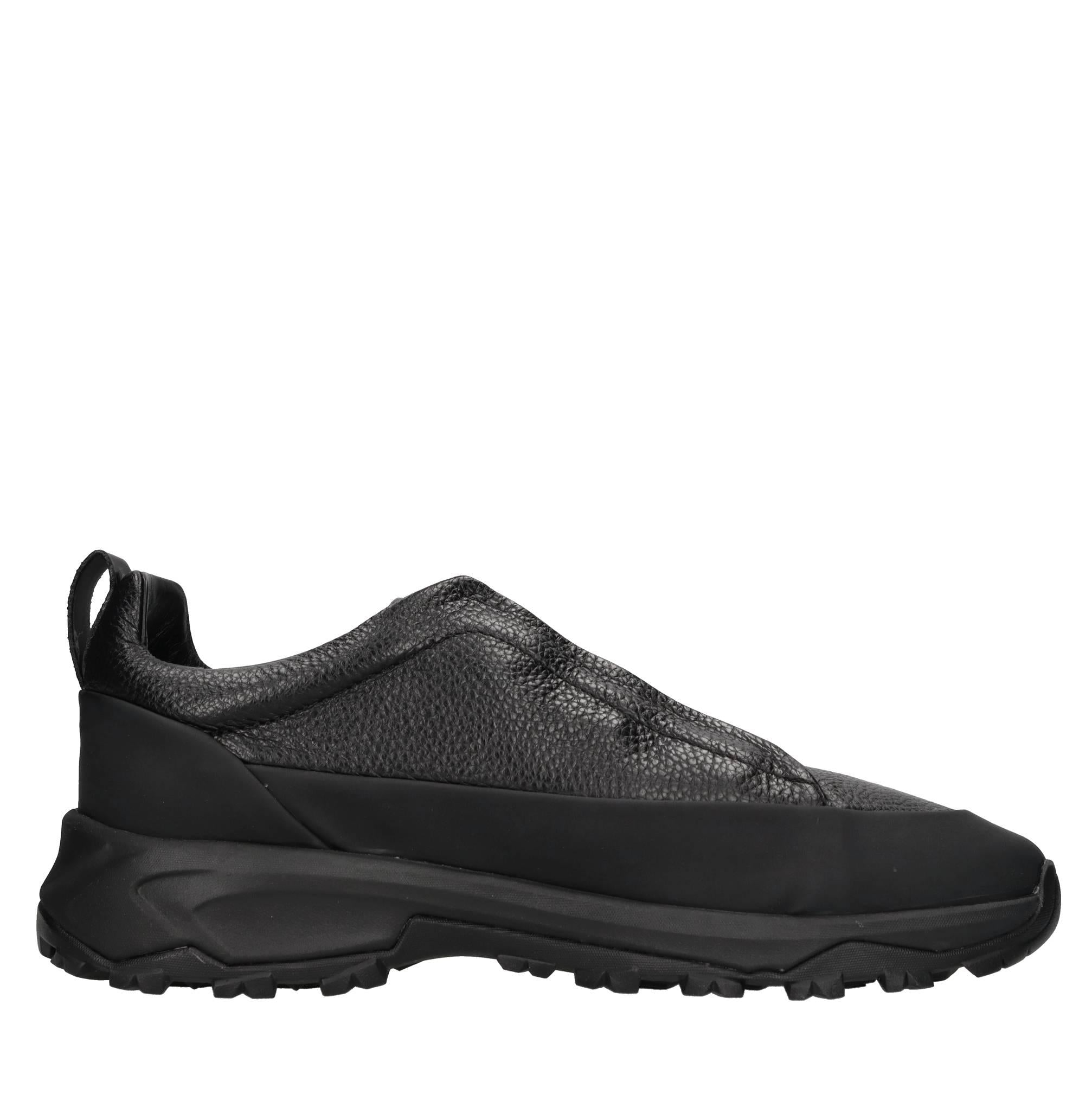 Sneakers in pelle 