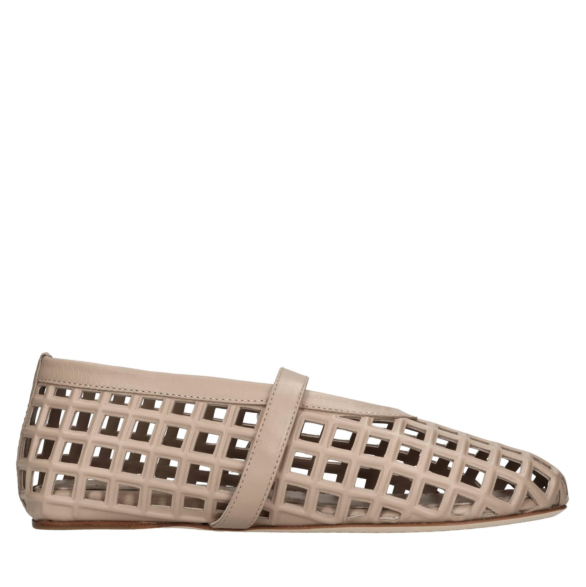 Ballerine Gwen in pelle traforata 