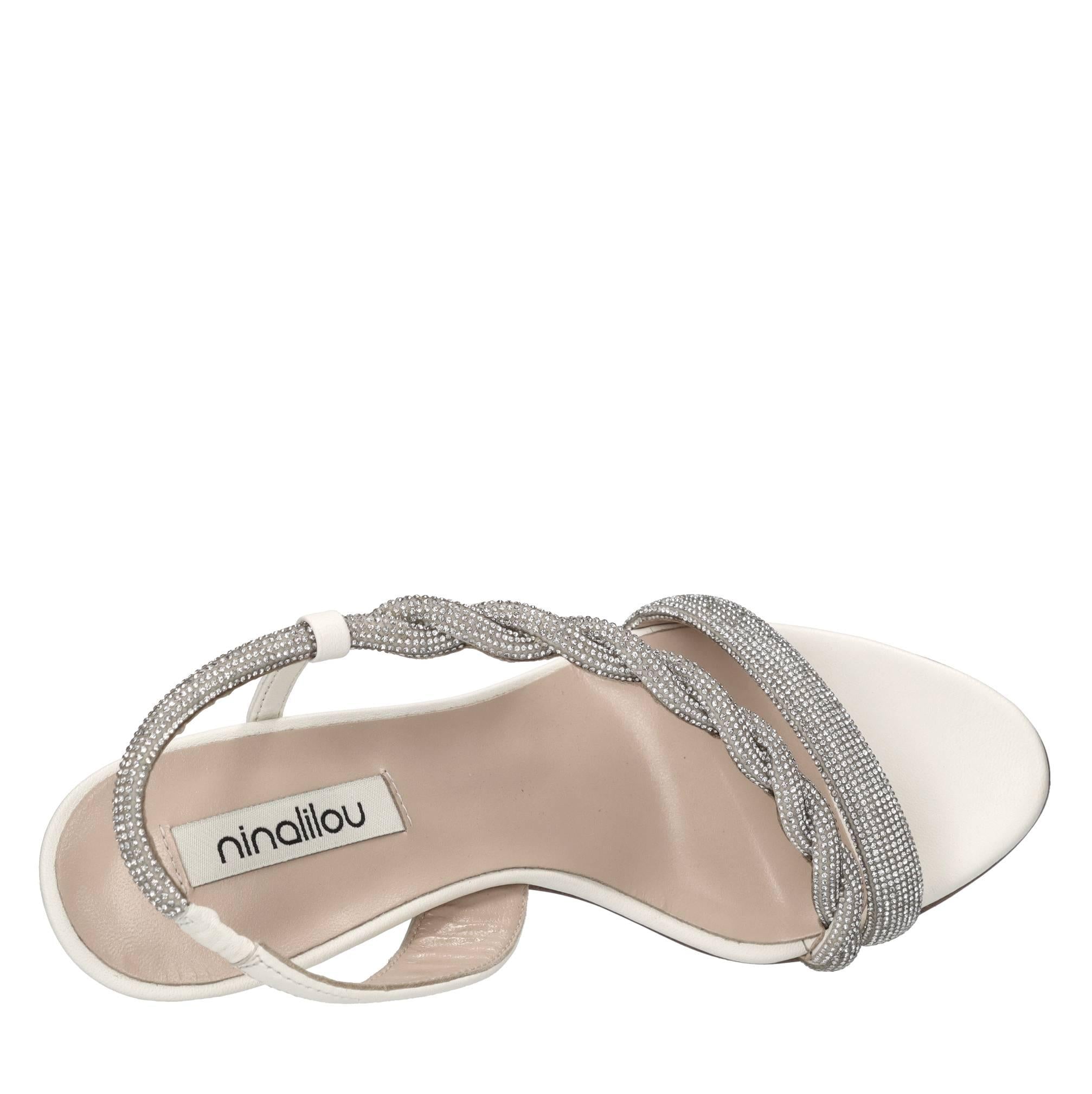 Sandali in pelle e microstrass 