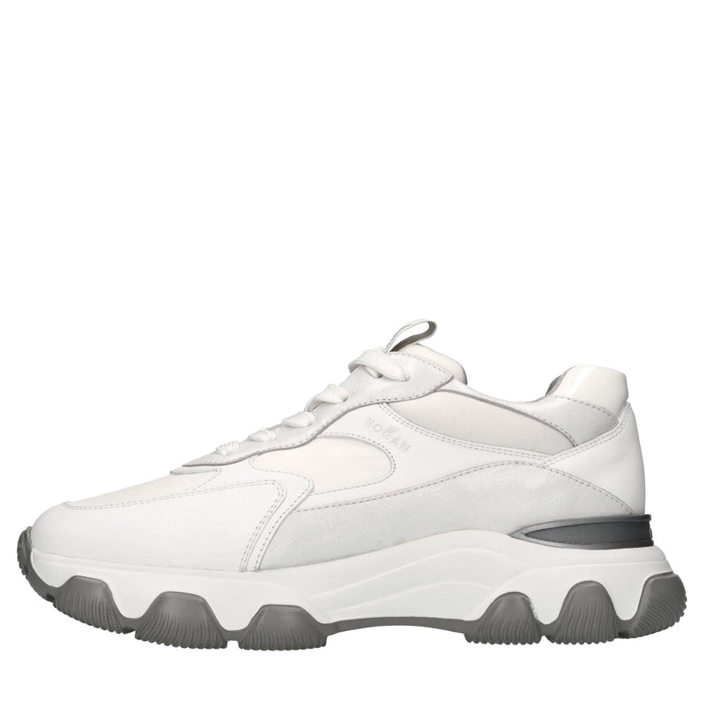 Sneakers in pelle e tessuto 