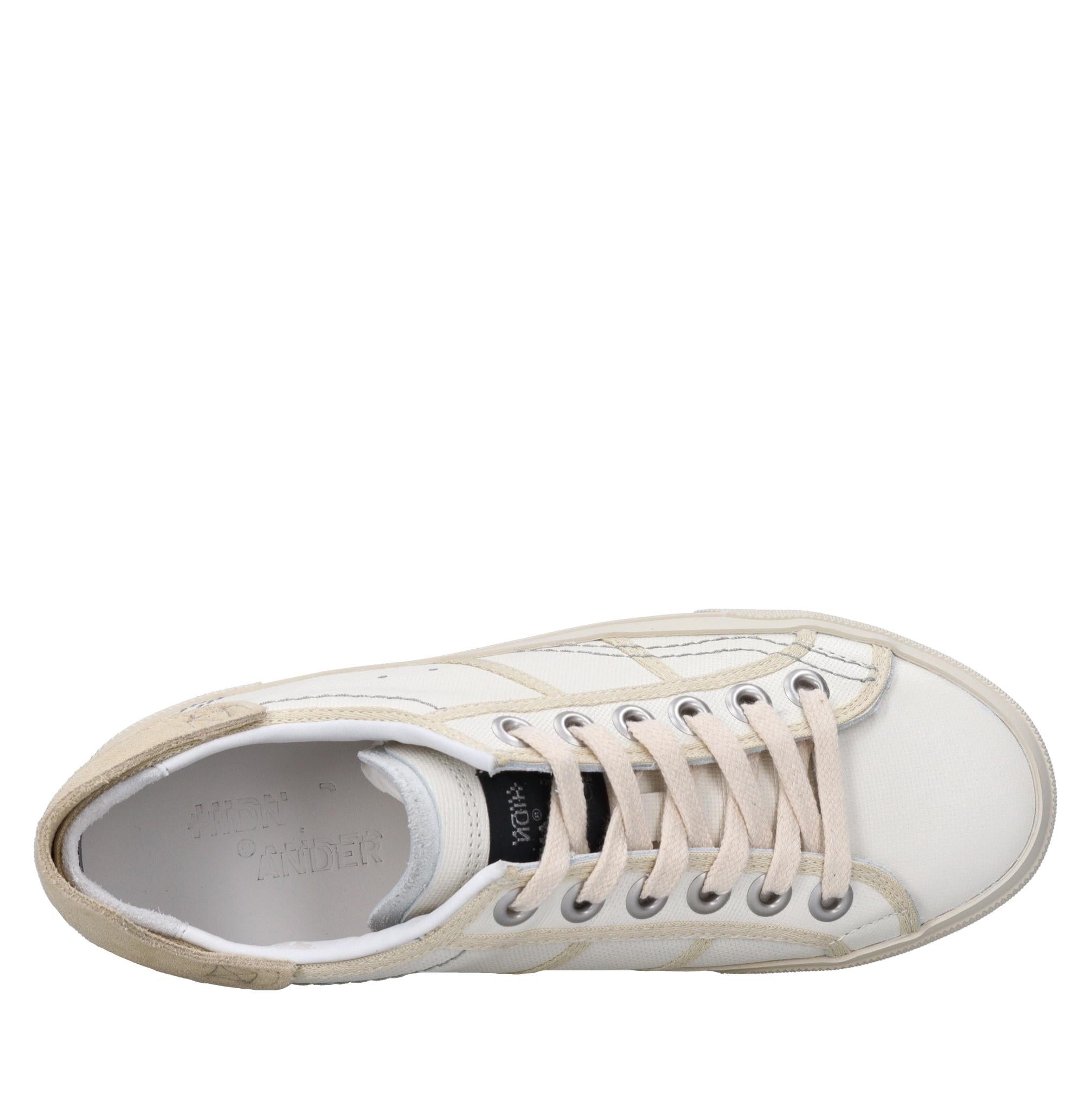 Sneakers in pelle e tessuto 